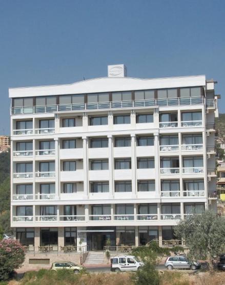 Porteras Otel Кушадасъ Екстериор снимка