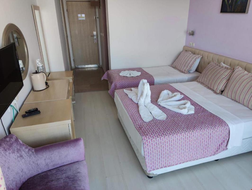 Porteras Otel Кушадасъ Екстериор снимка